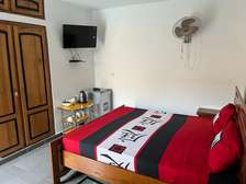 Chambres avec piscine 30.000 studio 50.000