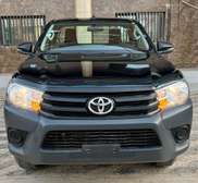 Toyota Hilux simple cabine diesel bleu foncé