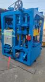 Machine fabrication brique QT4-24 Block semi auto NEUVE !