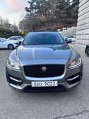 Jaguar F pace dynamic