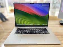 MacBook Air M2 2023