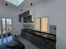 GRAND DUPLEX F6 NEUF A LOUER AU MAMELLES