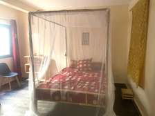 Chambre meublée et climatisée