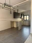 Appartement de 3 chambre lumineux a louer Almadie