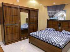 Ensemble chambre moderne: lit double coiffeuse armoire 6*