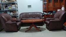 ÉLÉGANT SALON EN CUIR 5 PLACES – CONFORT & PRESTIGE