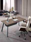 Bureau bois naturel et métal gris design moderne
