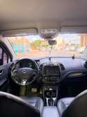 RENAULT QM3 2016