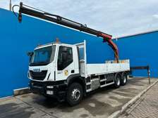CAMION PORTEUR GRUE IVECO TRAKKER