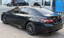 Toyota Camry 2021 faible kilométrage