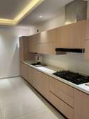 APPARTEMENT F5 GRAND STANDING AVEC PISCINE À NGOR ALMADIES