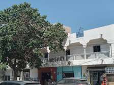 Villa R+1 à vendre à LIBERTE 6