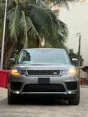 Land Rover Range Rover Sport gris métallisé 4x4