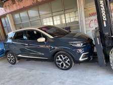 RENAULT QM3 2017