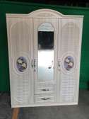 Armoire 2,e et 4battants
