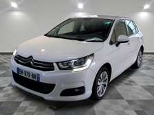 Citroën C4 sous douane