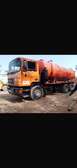 Renault camion citerne 6 roues orange liquide industriel
