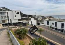 Appartement Pied dans l’eau corniche ouest  Dakar WATERFRONT