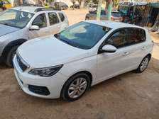 Peugeot 308 année 2018 très bon état à vendre