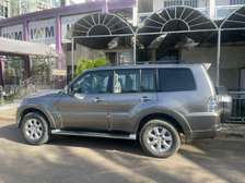 Mitsubishi Pajero v6