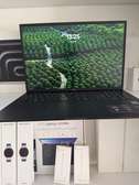 LG gram i7 ) 13e generation ) 16g de ram ) 512