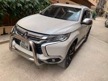 Mitsubishi pajero 2016
