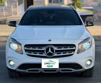 MERCEDES GLA250 2018