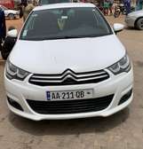 Location TRÈS BELLE CITROËN C4