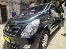 Bus Hyundai Starex 12 places  avec chauffeur