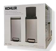 Deux poubelles à pédale KOHLER de 6L en inox