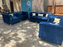 Salons 7 places disponible