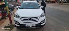 Hyundai Santa Fe 4x4 blanc SUV spacieux
