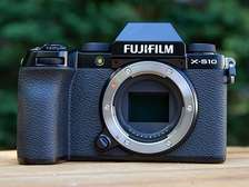 FUJIFILM XS10