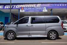 Hyundai Starex 2019 – 12 Places Très Confortable