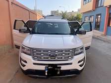 ford explorer 4 cylindres 2017