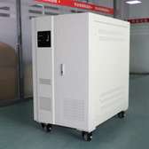 Régulateur de tension +/- 20%  15kva à 400kva
