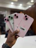 iPhone 13 rose double caméra neuf prêt à l'emploi