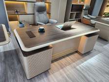 BUREAU DG
