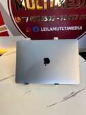 MacBook 2017 8/256