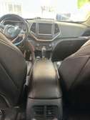 Jeep Cherokee full option