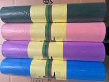 Tapis yoga mousse antidérapant couleurs variées