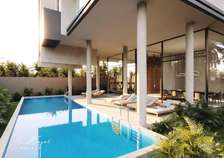 Appartement F4 + ch de service (220m2) aux Almadies