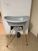 Baignoire bébé sur pieds