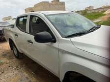 Pickup L200 état neuf