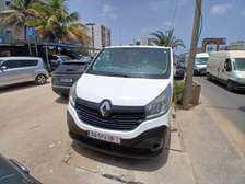 Ambulance Renault Trafic Année 2015 (URGENT)