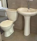 Ensemble chaise et Lavabo complet