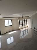 Appartement F4 haut standing à louer à Dakar Plateau