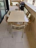 Table outdoor et 6 chaises