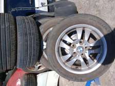 Pneu complete disponible Avec jante