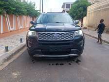 FORD EXPLORER PLATINUM